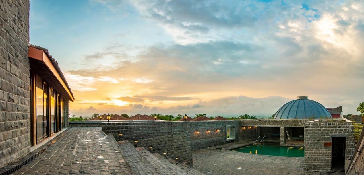Viveda Wellness Resort Nashik Exterior foto